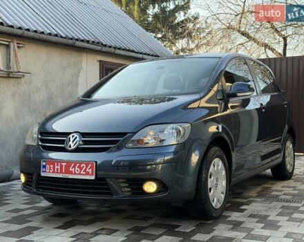 Синий Фольксваген Гольф Плюс, объемом двигателя 1.6 л и пробегом 217 тыс. км за 6200 $, фото 3 на Automoto.ua