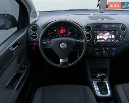 Синий Фольксваген Гольф Плюс, объемом двигателя 1.6 л и пробегом 195 тыс. км за 6200 $, фото 18 на Automoto.ua