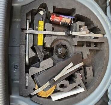 Синий Фольксваген Гольф Плюс, объемом двигателя 1.6 л и пробегом 260 тыс. км за 7500 $, фото 14 на Automoto.ua