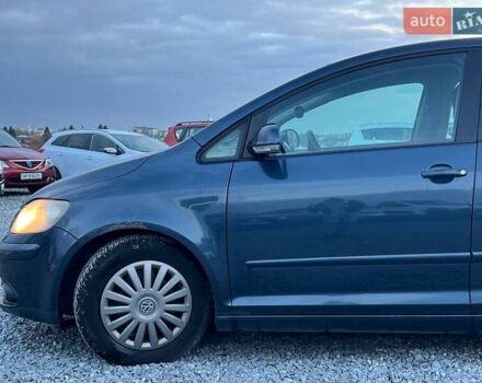 Синий Фольксваген Гольф Плюс, объемом двигателя 1.4 л и пробегом 170 тыс. км за 5290 $, фото 3 на Automoto.ua
