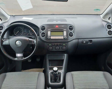 Синій Фольксваген Golf Plus, об'ємом двигуна 1.6 л та пробігом 162 тис. км за 5750 $, фото 10 на Automoto.ua