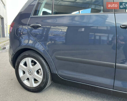 Синий Фольксваген Гольф Плюс, объемом двигателя 1.6 л и пробегом 167 тыс. км за 6300 $, фото 21 на Automoto.ua