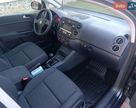 Синий Фольксваген Гольф Плюс, объемом двигателя 1.6 л и пробегом 162 тыс. км за 6500 $, фото 25 на Automoto.ua