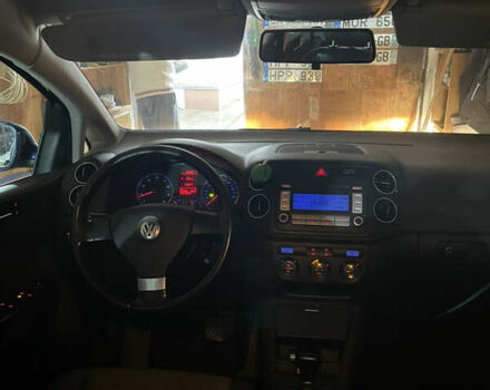 Фольксваген Гольф Плюс 2007 в Чернигове на Automoto.ua Синий Фольксваген Гольф Плюс, объемом двигателя 1.6 л и пробегом 257 тыс. км за 7499 $, фото 3 на Automoto.ua