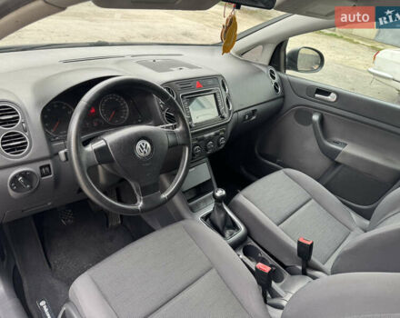 Синій Фольксваген Golf Plus, об'ємом двигуна 1.6 л та пробігом 191 тис. км за 5999 $, фото 19 на Automoto.ua