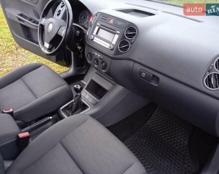 Синий Фольксваген Гольф Плюс, объемом двигателя 1.4 л и пробегом 250 тыс. км за 6400 $, фото 19 на Automoto.ua