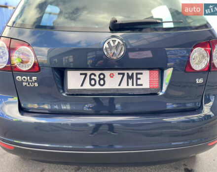 Синий Фольксваген Гольф Плюс, объемом двигателя 1.6 л и пробегом 167 тыс. км за 6300 $, фото 23 на Automoto.ua