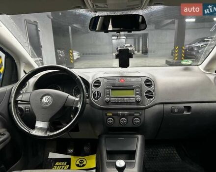 Синий Фольксваген Гольф Плюс, объемом двигателя 1.39 л и пробегом 195 тыс. км за 5300 $, фото 12 на Automoto.ua