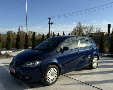 Синий Фольксваген Гольф Плюс, объемом двигателя 1.4 л и пробегом 190 тыс. км за 5999 $, фото 2 на Automoto.ua
