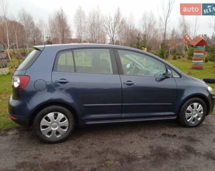 Синий Фольксваген Гольф Плюс, объемом двигателя 1.4 л и пробегом 250 тыс. км за 6400 $, фото 5 на Automoto.ua
