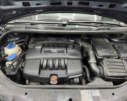 Синий Фольксваген Гольф Плюс, объемом двигателя 1.6 л и пробегом 220 тыс. км за 5700 $, фото 23 на Automoto.ua