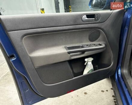 Синий Фольксваген Гольф Плюс, объемом двигателя 1.39 л и пробегом 195 тыс. км за 5300 $, фото 6 на Automoto.ua