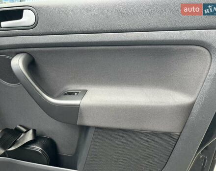 Синий Фольксваген Гольф Плюс, объемом двигателя 1.6 л и пробегом 167 тыс. км за 6300 $, фото 46 на Automoto.ua