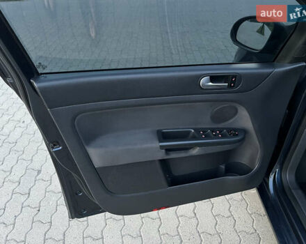 Синий Фольксваген Гольф Плюс, объемом двигателя 1.6 л и пробегом 195 тыс. км за 6200 $, фото 19 на Automoto.ua