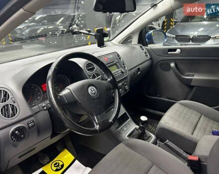 Синий Фольксваген Гольф Плюс, объемом двигателя 1.39 л и пробегом 195 тыс. км за 5300 $, фото 9 на Automoto.ua