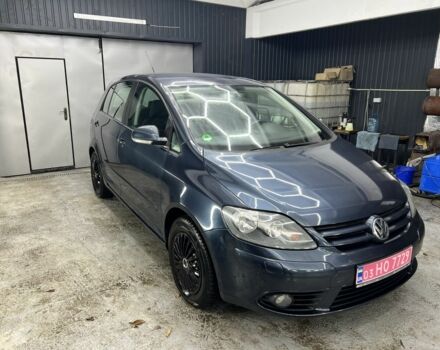 Синий Фольксваген Гольф Плюс, объемом двигателя 1.6 л и пробегом 220 тыс. км за 5700 $, фото 2 на Automoto.ua