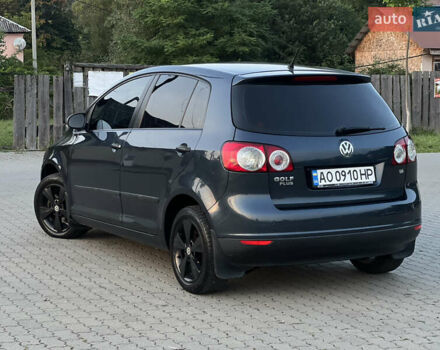 Синий Фольксваген Гольф Плюс, объемом двигателя 1.6 л и пробегом 195 тыс. км за 6200 $, фото 2 на Automoto.ua
