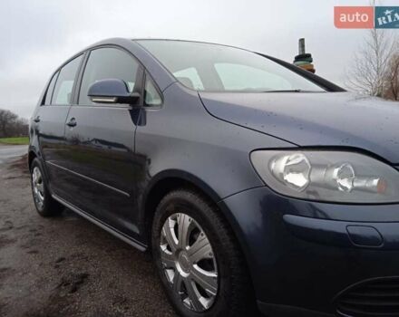 Синий Фольксваген Гольф Плюс, объемом двигателя 1.4 л и пробегом 250 тыс. км за 6400 $, фото 2 на Automoto.ua