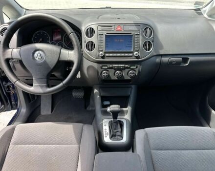 Синий Фольксваген Гольф Плюс, объемом двигателя 2 л и пробегом 244 тыс. км за 6500 $, фото 6 на Automoto.ua