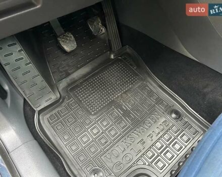 Синий Фольксваген Гольф Плюс, объемом двигателя 1.9 л и пробегом 223 тыс. км за 8200 $, фото 21 на Automoto.ua