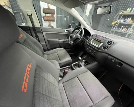 Синий Фольксваген Гольф Плюс, объемом двигателя 1.6 л и пробегом 220 тыс. км за 5700 $, фото 20 на Automoto.ua