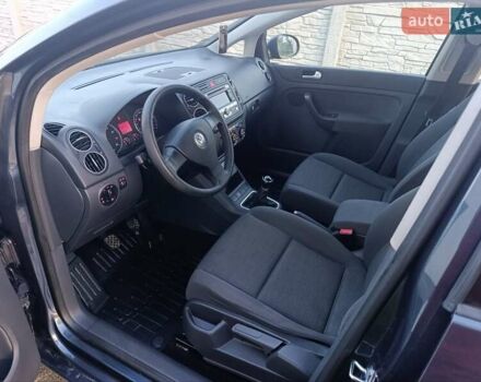 Синий Фольксваген Гольф Плюс, объемом двигателя 1.6 л и пробегом 162 тыс. км за 6500 $, фото 17 на Automoto.ua