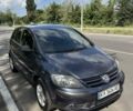 Синий Фольксваген Гольф Плюс, объемом двигателя 1.6 л и пробегом 276 тыс. км за 6200 $, фото 5 на Automoto.ua