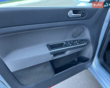 Синий Фольксваген Гольф Плюс, объемом двигателя 1.4 л и пробегом 250 тыс. км за 6500 $, фото 20 на Automoto.ua