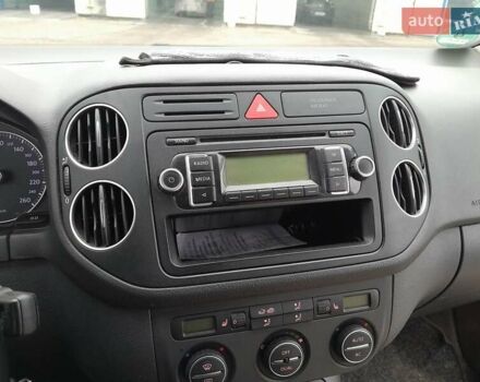 Синий Фольксваген Гольф Плюс, объемом двигателя 1.6 л и пробегом 218 тыс. км за 6750 $, фото 13 на Automoto.ua