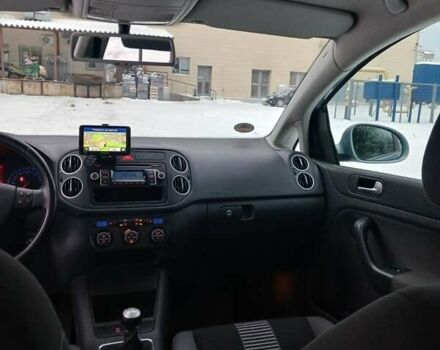 Синий Фольксваген Гольф Плюс, объемом двигателя 1.4 л и пробегом 170 тыс. км за 7800 $, фото 23 на Automoto.ua