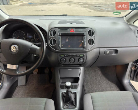 Синий Фольксваген Гольф Плюс, объемом двигателя 1.6 л и пробегом 169 тыс. км за 6899 $, фото 15 на Automoto.ua