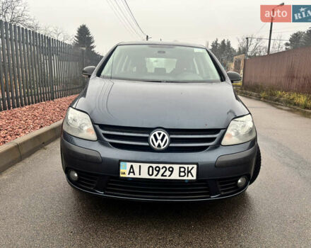 Синий Фольксваген Гольф Плюс, объемом двигателя 1.6 л и пробегом 206 тыс. км за 4400 $, фото 5 на Automoto.ua
