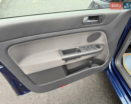 Синій Фольксваген Golf Plus, об'ємом двигуна 1.6 л та пробігом 153 тис. км за 7650 $, фото 42 на Automoto.ua