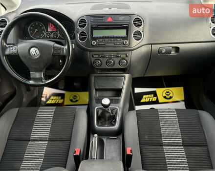 Синий Фольксваген Гольф Плюс, объемом двигателя 1.4 л и пробегом 188 тыс. км за 6500 $, фото 14 на Automoto.ua