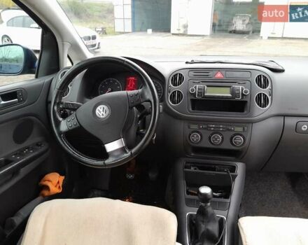 Синий Фольксваген Гольф Плюс, объемом двигателя 1.6 л и пробегом 218 тыс. км за 6750 $, фото 16 на Automoto.ua