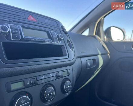 Синий Фольксваген Гольф Плюс, объемом двигателя 1.4 л и пробегом 156 тыс. км за 5550 $, фото 29 на Automoto.ua