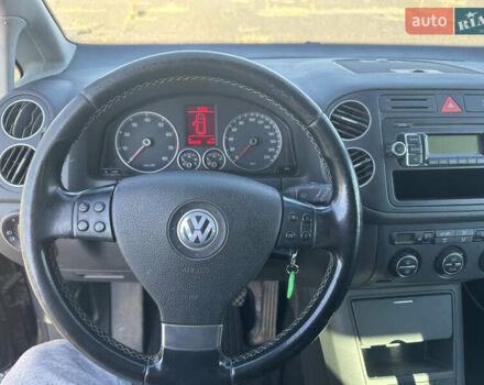 Синий Фольксваген Гольф Плюс, объемом двигателя 1.4 л и пробегом 156 тыс. км за 5550 $, фото 22 на Automoto.ua