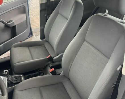 Синий Фольксваген Гольф Плюс, объемом двигателя 1.6 л и пробегом 300 тыс. км за 5900 $, фото 5 на Automoto.ua