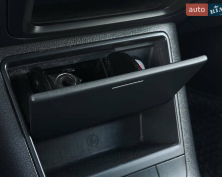 Синий Фольксваген Гольф Плюс, объемом двигателя 1.6 л и пробегом 174 тыс. км за 6350 $, фото 70 на Automoto.ua