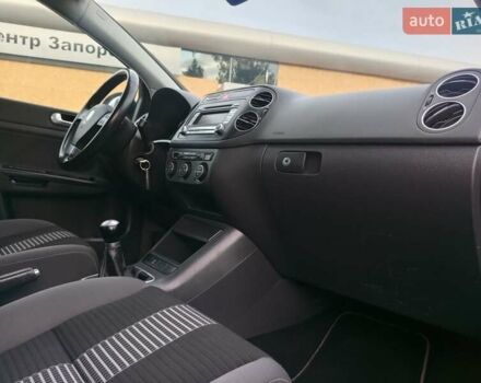 Синій Фольксваген Golf Plus, об'ємом двигуна 1.6 л та пробігом 167 тис. км за 7150 $, фото 30 на Automoto.ua