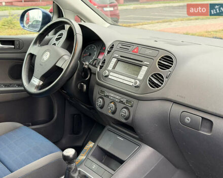 Синій Фольксваген Golf Plus, об'ємом двигуна 1.6 л та пробігом 153 тис. км за 7650 $, фото 78 на Automoto.ua
