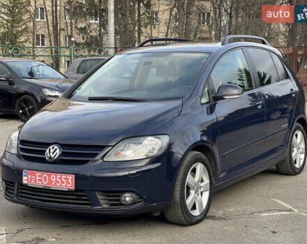 Синий Фольксваген Гольф Плюс, объемом двигателя 1.4 л и пробегом 268 тыс. км за 6799 $, фото 3 на Automoto.ua