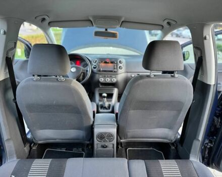 Синий Фольксваген Гольф Плюс, объемом двигателя 2 л и пробегом 215 тыс. км за 5999 $, фото 16 на Automoto.ua