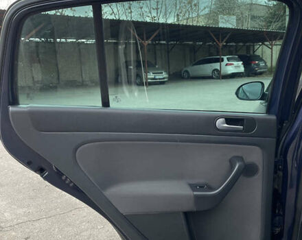 Синий Фольксваген Гольф Плюс, объемом двигателя 1.4 л и пробегом 268 тыс. км за 6999 $, фото 25 на Automoto.ua