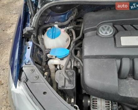 Синий Фольксваген Гольф Плюс, объемом двигателя 1.6 л и пробегом 218 тыс. км за 6750 $, фото 21 на Automoto.ua