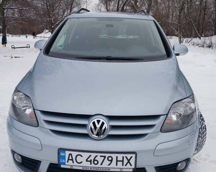 Синий Фольксваген Гольф Плюс, объемом двигателя 1.4 л и пробегом 170 тыс. км за 7800 $, фото 8 на Automoto.ua