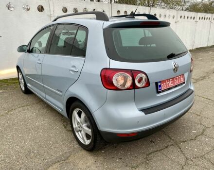 Синий Фольксваген Гольф Плюс, объемом двигателя 1.4 л и пробегом 200 тыс. км за 7500 $, фото 7 на Automoto.ua