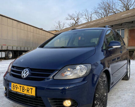 Синий Фольксваген Гольф Плюс, объемом двигателя 1.4 л и пробегом 230 тыс. км за 5950 $, фото 3 на Automoto.ua