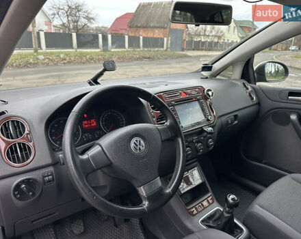 Синий Фольксваген Гольф Плюс, объемом двигателя 1.6 л и пробегом 217 тыс. км за 6200 $, фото 33 на Automoto.ua