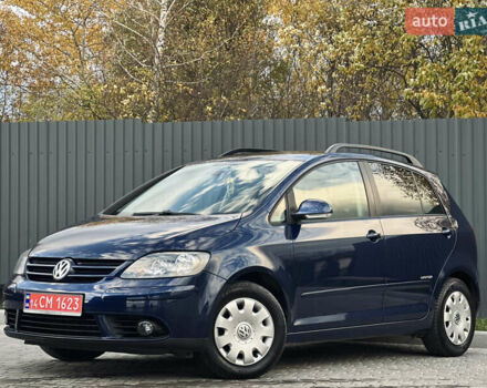 Синий Фольксваген Гольф Плюс, объемом двигателя 1.6 л и пробегом 174 тыс. км за 6350 $, фото 6 на Automoto.ua